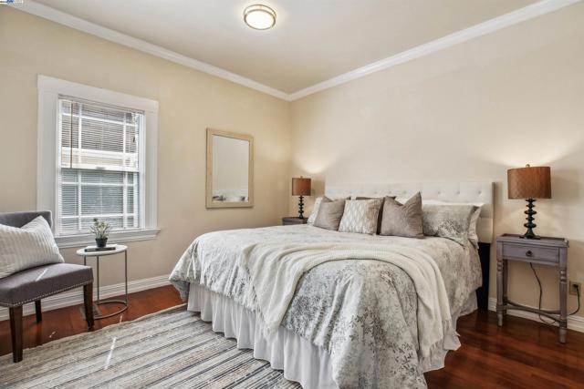 3241 Davis Street, Oakland CA: https://media.crmls.org/mediaz/5633489e-6171-44fb-87b1-271790e7a130.jpg