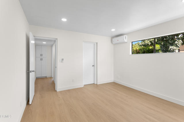 Detail Gallery Image 14 of 35 For 3955 Blackwood St, Thousand Oaks,  CA 91320 - 5 Beds | 3/1 Baths