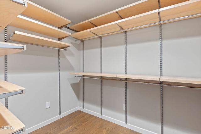 22-web-or-mls-22 - Primary Closet