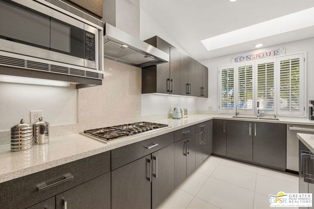 2087 S Toledo Avenue, Palm Springs, CA 92264