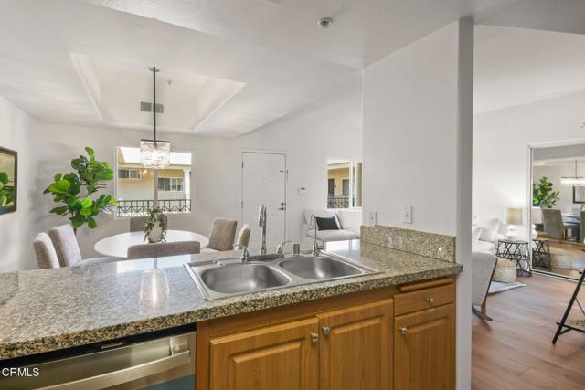 Detail Gallery Image 15 of 39 For 200 N 5th St #311,  Alhambra,  CA 91801 - 2 Beds | 2 Baths