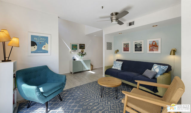 475 Village Square, Palm Springs CA: https://media.crmls.org/mediaz/5635db8f-2eb7-4f1a-838c-344025729d8c.jpg