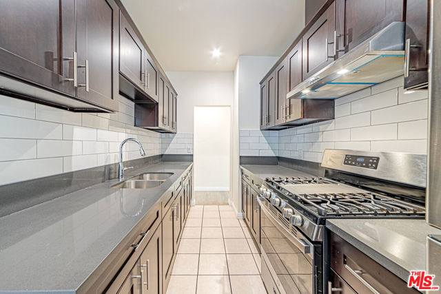 1156 S Bronson Avenue, Los Angeles CA: https://media.crmls.org/mediaz/5636b6a4-302c-42fb-b56e-5467cd95d771.jpg
