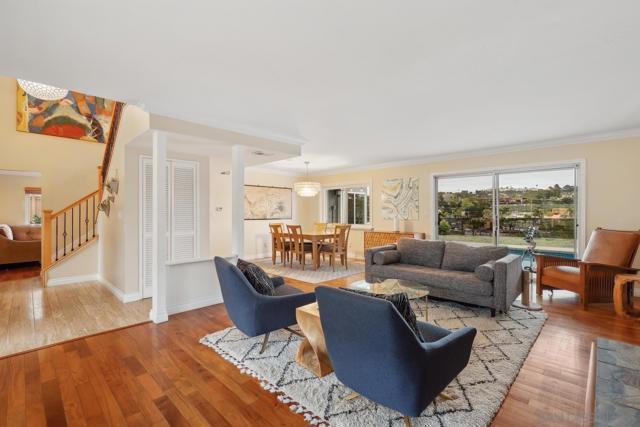 768 Sonrisa Street, Solana Beach CA: https://media.crmls.org/mediaz/5638a9ff-c74e-4906-8800-4093d91c9c4d.jpg