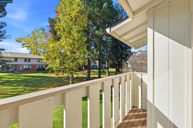 1804 Wildbrook Ct, Concord CA: https://media.crmls.org/mediaz/5639c5e1-113c-4b35-b61d-eb648b614dcc.jpg