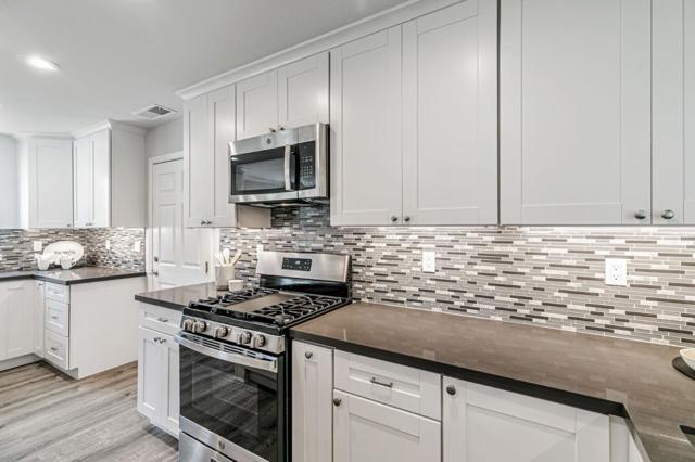 1580 Alameda De Las Pulgas, Redwood City CA: https://media.crmls.org/mediaz/563a0d6d-ea1f-42e0-8a84-05322a3a1962.jpg