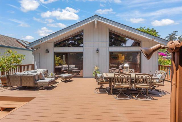 224 Pilkington Avenue, Santa Cruz CA: https://media.crmls.org/mediaz/563b0a31-0d8b-412e-8723-a1e4d1e781a9.jpg