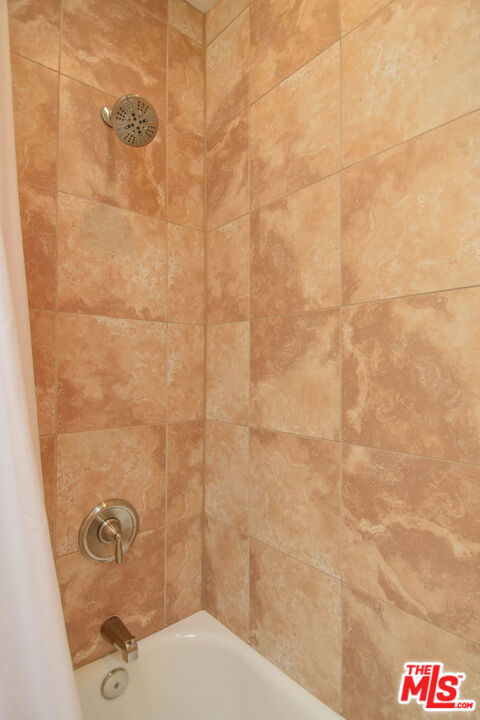 12530 Venice Boulevard, Los Angeles CA: https://media.crmls.org/mediaz/563c5dd8-c65e-482f-86fd-3229e3c2c7e0.jpg