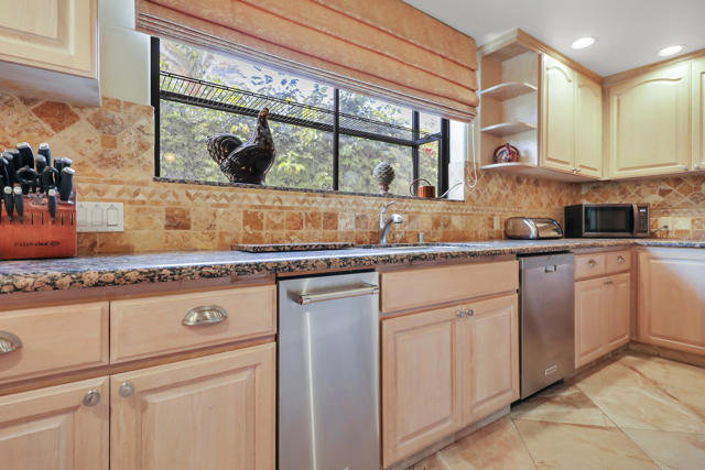79122 Starlight Lane, Bermuda Dunes CA: https://media.crmls.org/mediaz/563d7983-16f6-426e-a0fe-843ca95b99ca.jpg