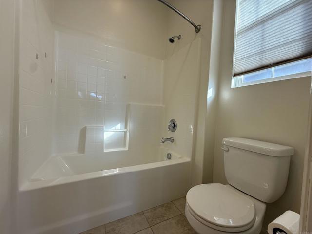 Detail Gallery Image 21 of 40 For 1273 Breakaway Dr, Oceanside,  CA 92057 - 4 Beds | 3/1 Baths