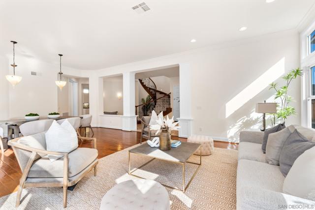 10616 Gingerwood Cove, San Diego CA: https://media.crmls.org/mediaz/563de9d0-2fd6-4905-af19-1f5db0aaed02.jpg