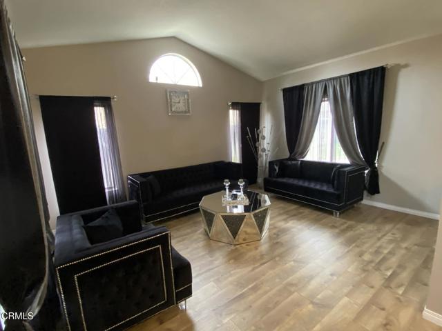 Detail Gallery Image 15 of 43 For 332 Morningside Ter, Palmdale,  CA 93551 - 5 Beds | 2/1 Baths