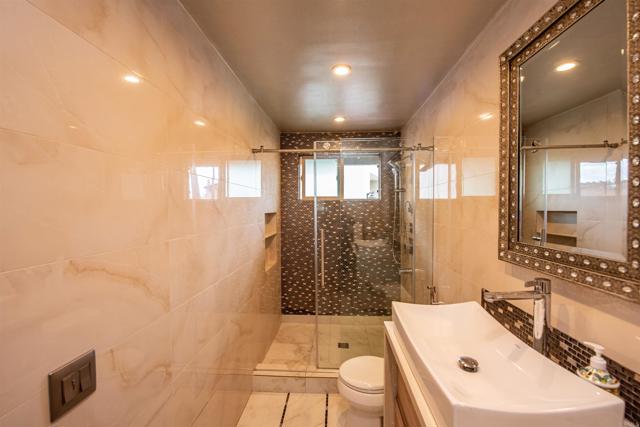 Image 16 of 30 For 17892 Creciente Way