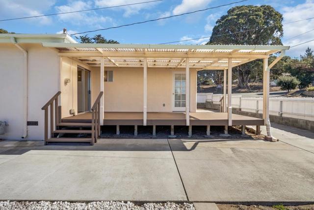 1021 Wheeler Street, Seaside CA: https://media.crmls.org/mediaz/563e95b8-16c0-4182-892e-7d9b524a75ab.jpg
