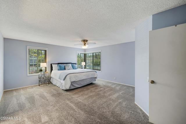 4471 Skyglen Court, Moorpark CA: https://media.crmls.org/mediaz/563e96be-6832-420e-b784-d50a48546419.jpg