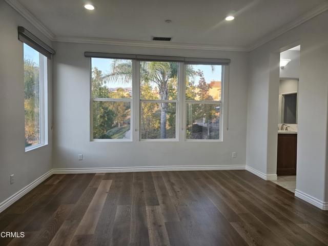 Detail Gallery Image 19 of 38 For 7454 Chanteclair Ct, Los Angeles,  CA 91042 - 5 Beds | 3 Baths