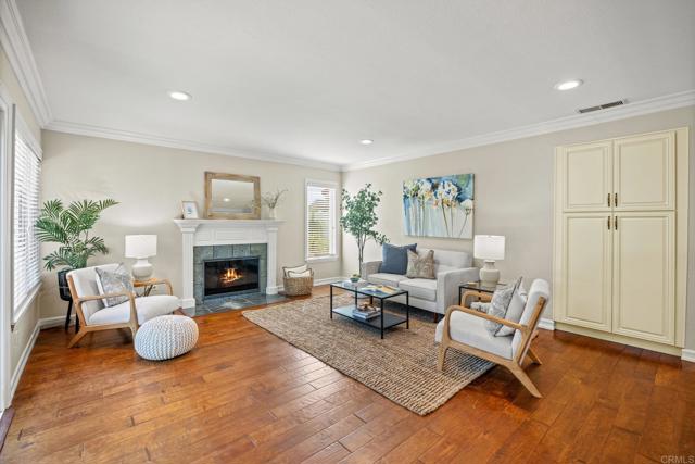 Detail Gallery Image 9 of 52 For 2702 Jacaranda Ave, Carlsbad,  CA 92009 - 5 Beds | 2/1 Baths