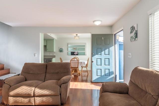 1883 Cherokee Drive, Salinas CA: https://media.crmls.org/mediaz/563f64bb-d714-46c5-8661-9618507ef76f.jpg