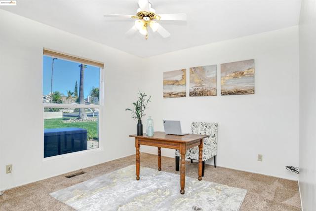 780 Beaver Ln, Discovery Bay CA: https://media.crmls.org/mediaz/563f90e7-55b9-4ac2-a096-e61a18f0c1a6.jpg