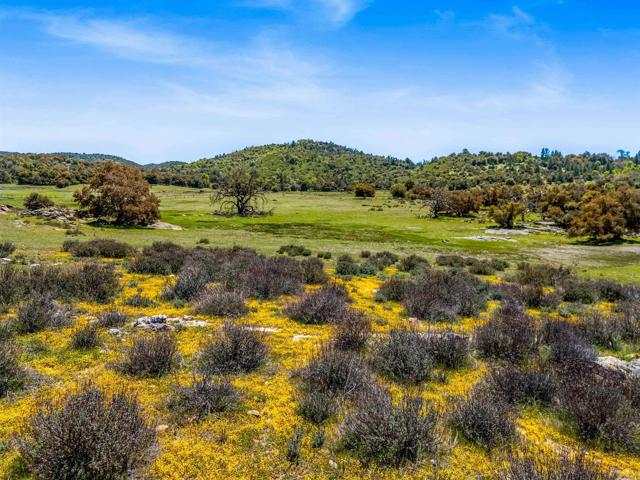 3510 Deer Lake Park Road, Julian CA: https://media.crmls.org/mediaz/563fd216-0d2c-444c-8a94-5d9433f19cea.jpg