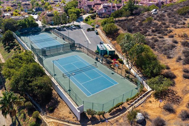 12039 Calle De Leon Drive, El Cajon CA: https://media.crmls.org/mediaz/563ff634-3a89-4237-8ce8-d0fd94b4c9ba.jpg