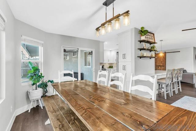 13551 Brett Harte, Lakeside CA: https://media.crmls.org/mediaz/56409b9e-baba-49bc-9e3a-a2aebc03bac6.jpg