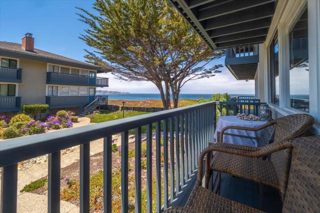 36 La Playa Street, Monterey CA: https://media.crmls.org/mediaz/5640def8-d71d-4915-9285-6376c55e500d.jpg