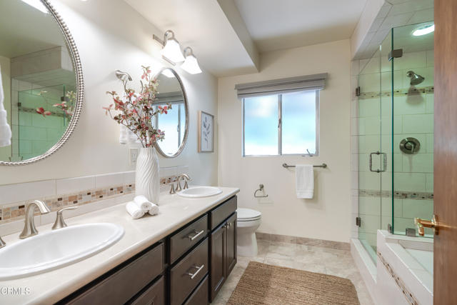Detail Gallery Image 13 of 32 For 1327 S Hollencrest Dr, West Covina,  CA 91791 - 4 Beds | 4 Baths