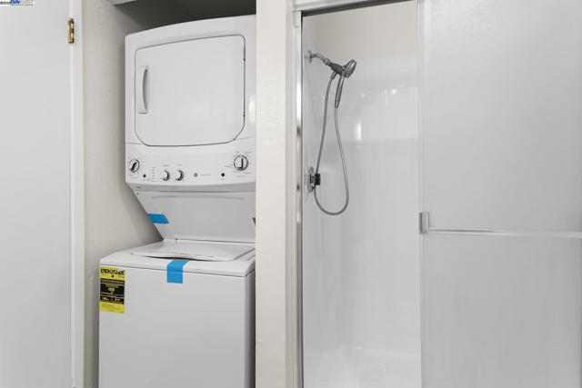 114 Hackamore Ln, Fremont CA: https://media.crmls.org/mediaz/5641e26e-a457-4f98-bedc-ff8395778276.jpg