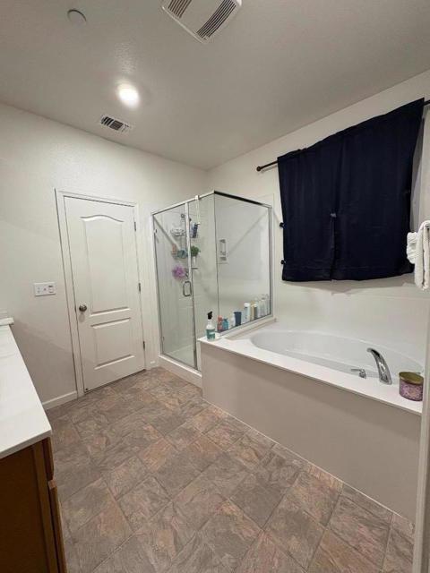 1226 Palermo Court, Salinas CA: https://media.crmls.org/mediaz/56432147-ad83-4aab-b1b7-ea140c33517a.jpg