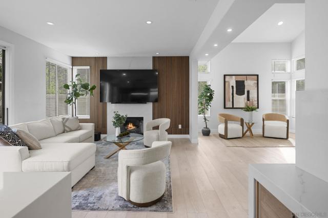 12109 Via San Loreno, San Diego CA: https://media.crmls.org/mediaz/56432d04-385b-4072-ae7c-2051596d06ed.jpg
