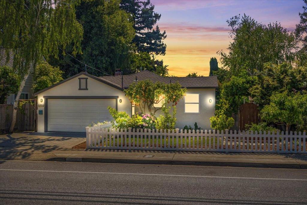 197 S Leigh Avenue