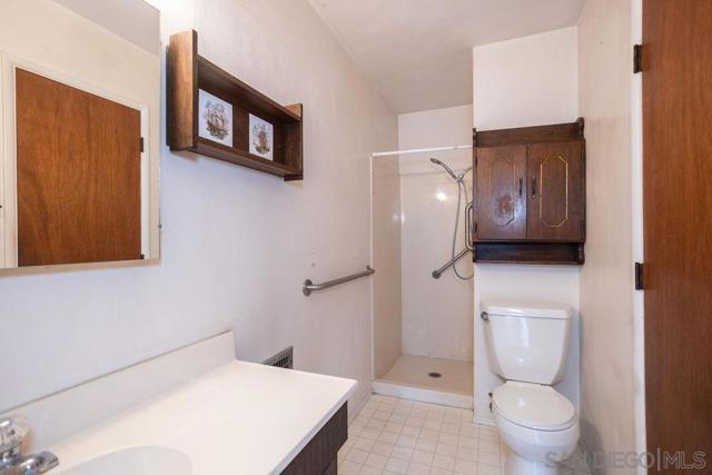 97 East Whitney Street, Chula Vista CA: https://media.crmls.org/mediaz/564502f4-a5a2-4783-baef-95f425996ec5.jpg