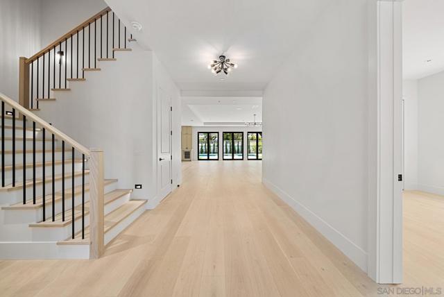 Image 20 of 52 For 2780 James Dr.