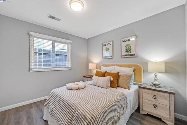 209 Mansfield Dr, South San Francisco CA: https://media.crmls.org/mediaz/56454070-8e5a-4e4b-946c-efb99b5f2a03.jpg