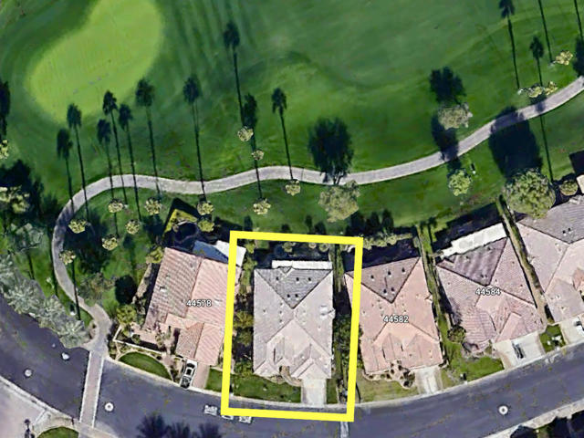 44580 S Heritage Palms Drive, Indio CA: https://media.crmls.org/mediaz/56456c50-5903-4945-880d-a30bdd1be2b6.jpg