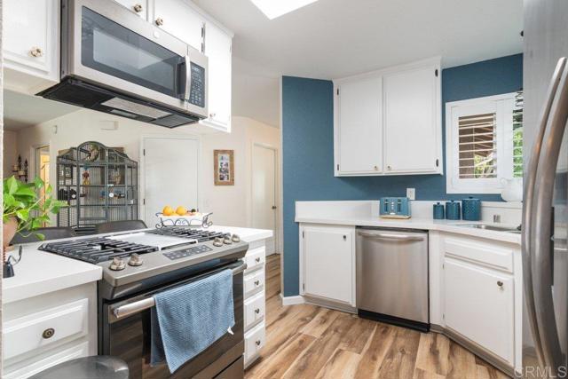 Detail Gallery Image 6 of 62 For 914 N Main Ave, Fallbrook,  CA 92028 - 3 Beds | 2 Baths