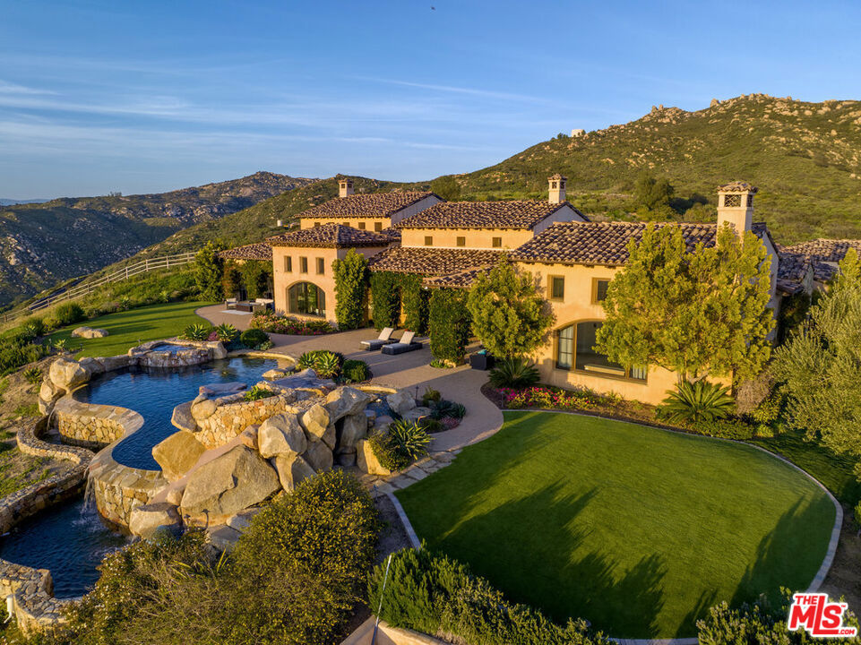 18000 Sunset Point Road, Poway, CA 92064