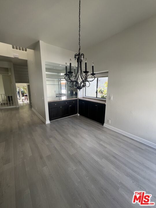 1654 Michael Lane, Pacific Palisades CA: https://media.crmls.org/mediaz/5646d830-f653-4777-b7cb-14282d71c0e9.jpg