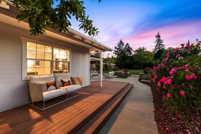 244 Hillview Avenue, Redwood City CA: https://media.crmls.org/mediaz/5648066b-0eb6-407b-a88f-aac1c64e6ae3.jpg