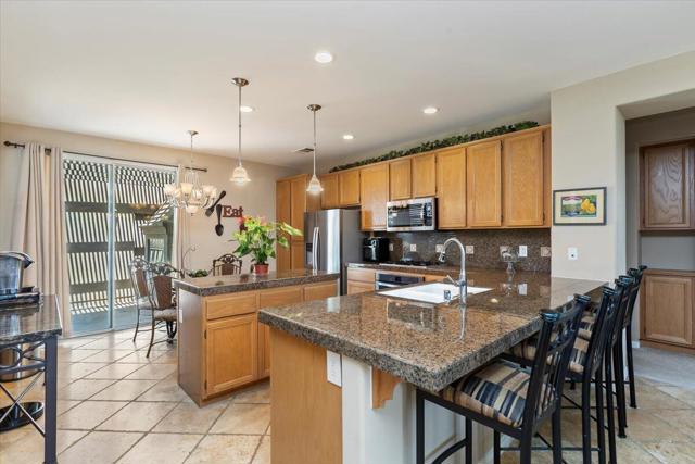 42330 Bridges Court, Indio CA: https://media.crmls.org/mediaz/5648446d-39ab-41ac-b8b4-27ee1fdd02b0.jpg