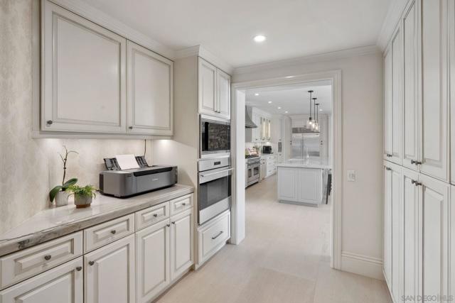 4540 Los Pinos, Rancho Santa Fe CA: https://media.crmls.org/mediaz/5649a86a-59a4-4371-9637-e229fa62a8cc.jpg