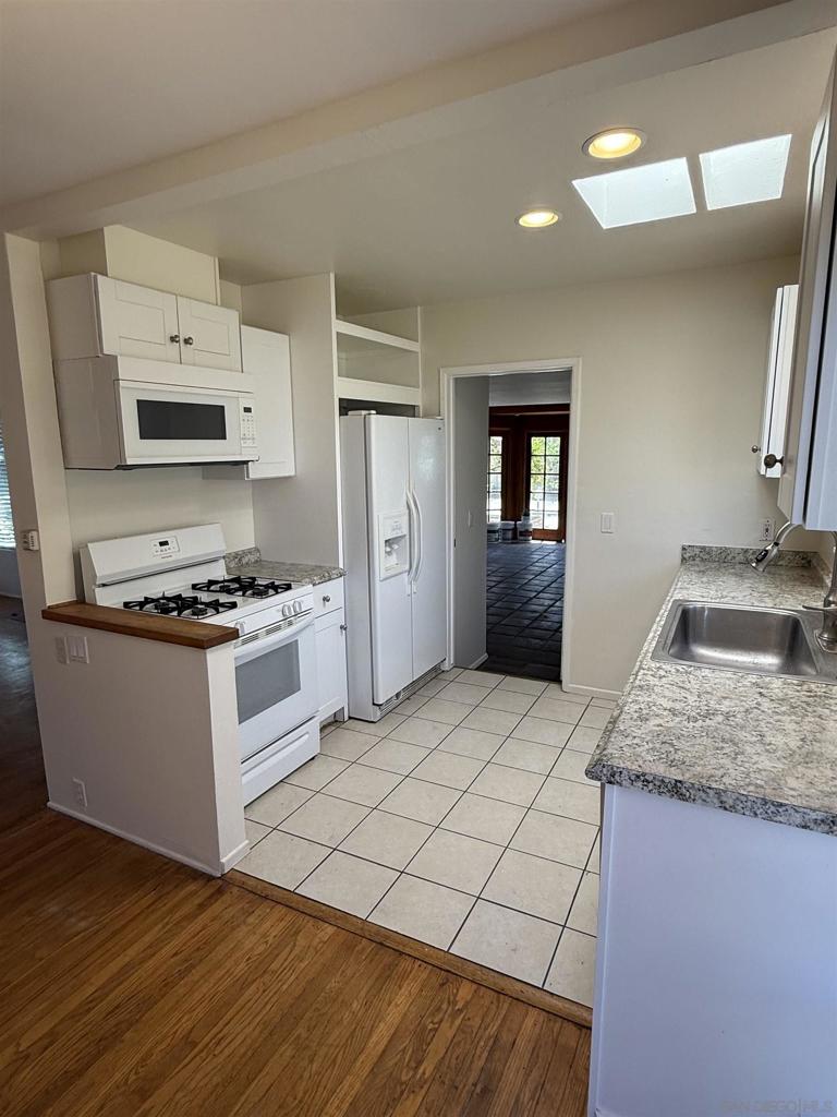 950 Stratford - photo 7