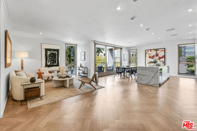 132 N Swall Drive, Los Angeles CA: https://media.crmls.org/mediaz/564a594e-1dff-489b-9545-2b6891b51583.jpg