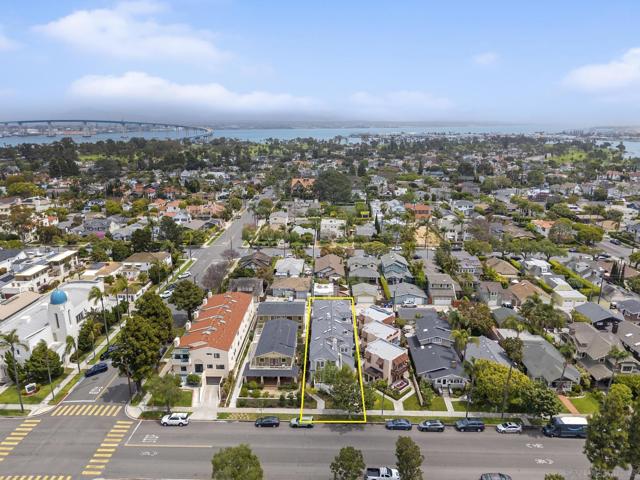717 C Ave, Coronado CA: https://media.crmls.org/mediaz/564a6156-fe3b-4943-a266-a0397006564b.jpg