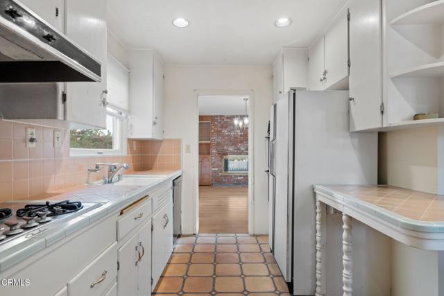 Detail Gallery Image 34 of 59 For 329 Mariposa Dr, Ventura,  CA 93001 - 4 Beds | 3 Baths