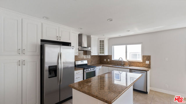 Drew Fenton | 1666 Palisades Drive Pacific Palisades CA | MLS: 7131829