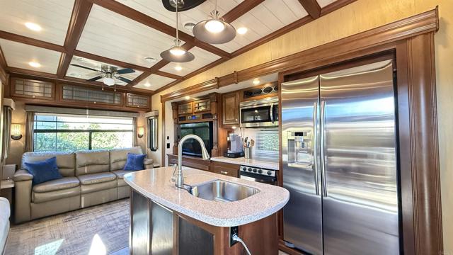 69411 Ramon Rd #609, Cathedral City CA: https://media.crmls.org/mediaz/564c5528-e01a-446f-9acf-5d14097d9fc5.jpg