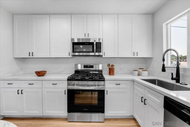 3905 3909 Cottonwood St, San Diego CA: https://media.crmls.org/mediaz/564c64bc-aa8e-4e8e-a9b7-83f03c3196ca.jpg