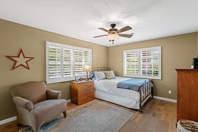 16327 Woodson View Rd, Poway CA: https://media.crmls.org/mediaz/564c8294-97f3-4c1b-a2af-885fefd1ace9.jpg